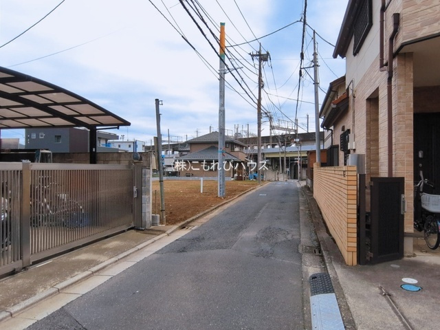 上尾市原市2322番　新築一戸建て　ハートフルガーデン　Aの前面道路含む現地写真|撮影：'26/03/16