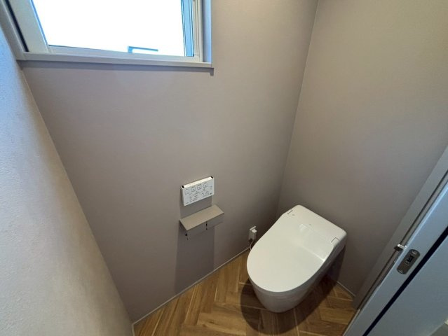 明和2丁目　新築戸建てのトイレ