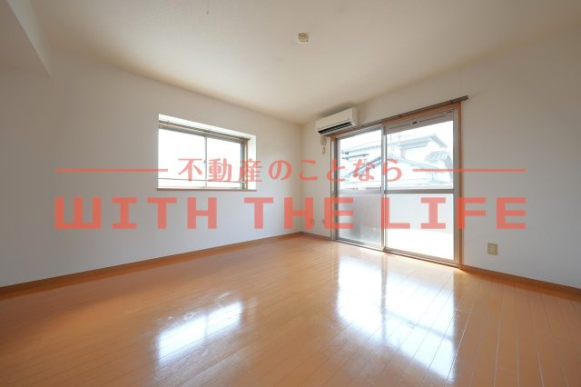 サンステージ【キャッシュバック対象物件】の居間・リビング|ゆったりとしたリビングです