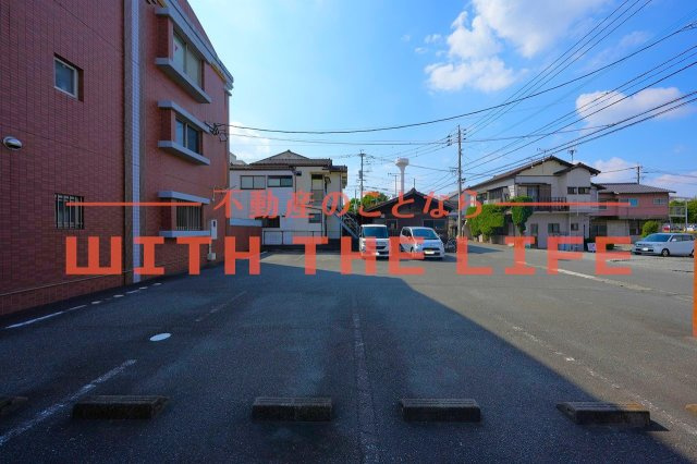 サンステージ【キャッシュバック対象物件】の駐車場|駐車場があります