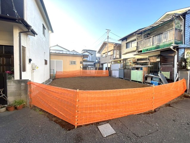 新座市栄４丁目　土地　西武池袋線　大泉学園の前面道路含む現地写真|現在更地となっております。
周辺環境と併せてご案内可能です。