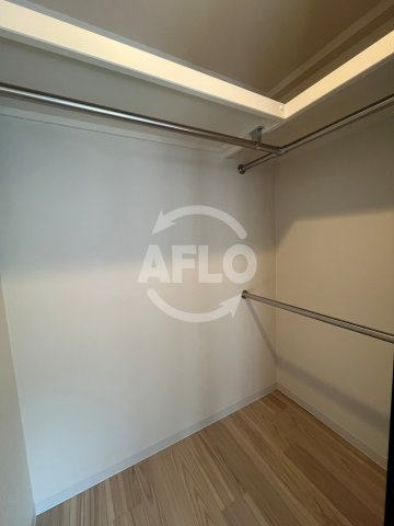 S-RESIDENCE松屋町asence　中央小学校区の収納|S-RESIDENCE松屋町asence　ウォークインクローゼット