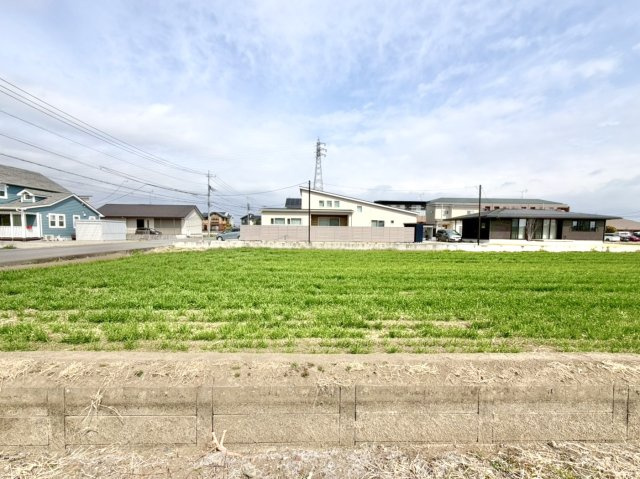 【中古戸建】太田市高林北町の外観|■外観｜特徴のある個性的な住まいと美しい街並み、そして住みやすい環境を、ぜひ現地でご覧になりませんか。お気軽にお問合せください(^^)