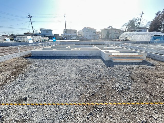 【LiveleGarden】宇都宮野沢町 第7 全2棟の外観|〇建築中〇
2号棟基礎部分です。
建築中の工程を確認できるのがは今ならではのメリットです。
周辺環境を含め、今からチェックがおすすめです。
先ずはお気軽にお問合せください！
※2026年3月撮影