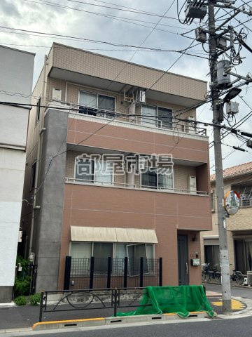 ハイツクレールの外観