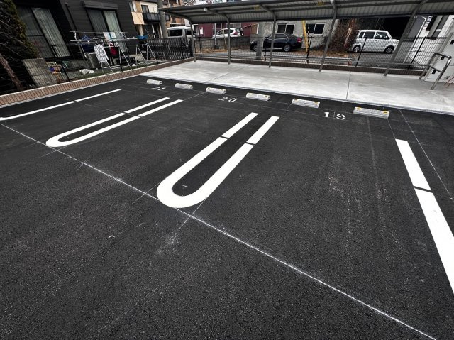 ファンド野里Ⅰの駐車場