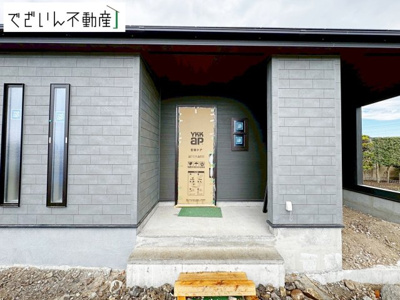 【玄関】 | Livele Garden.S深谷市宿根第3　【平屋】新築住宅 | 現地(2026年5月撮影)