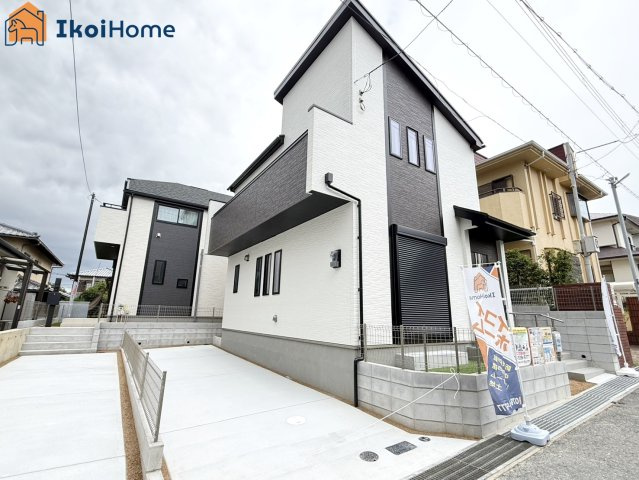 神戸市西区樫野台2丁目　全2棟A号棟　新築戸建の駐車場|【ホームページに現地動画掲載中】●年中無休：当日予約可●お車は縦列で2台駐車可能です！