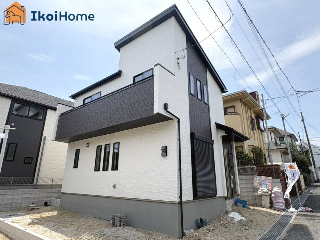 神戸市西区樫野台2丁目　全2棟A号棟　新築戸建のエントランス|●年中無休：当日予約可●前面道路は幅員約6ｍとゆったり！小学校徒歩4分・中学校徒歩12分で通学便利♪