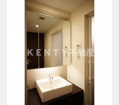 【洗面所】 | プレディアスタイル池上南ＥＡＳＴ | 明るい洗面所です