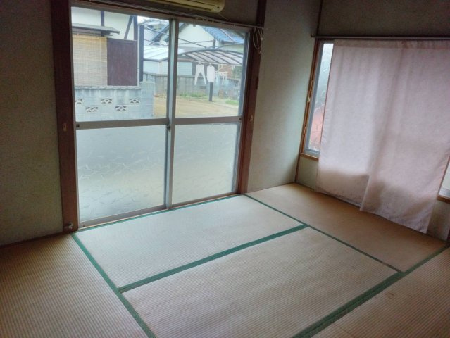 西条市福武甲2136-4　中古戸建の和室