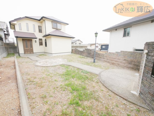 【庭】 | 明石市魚住町錦が丘1丁目　中古戸建