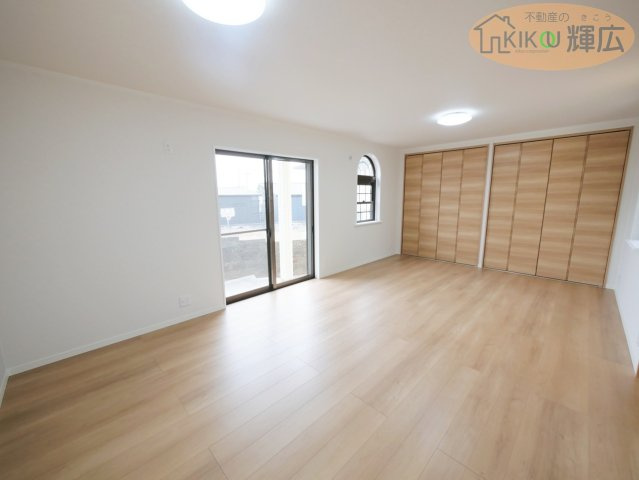 【居間・リビング】 | 明石市魚住町錦が丘1丁目　中古戸建
