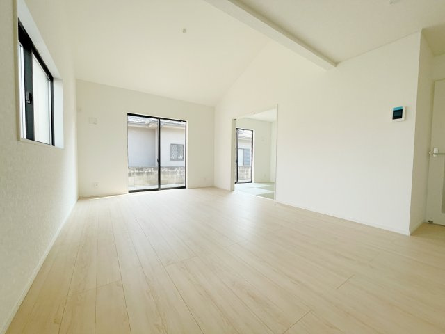 新築戸建・新築建売　太田市南ヶ丘町第2　尾島小学校・尾島中学校の居間・リビング