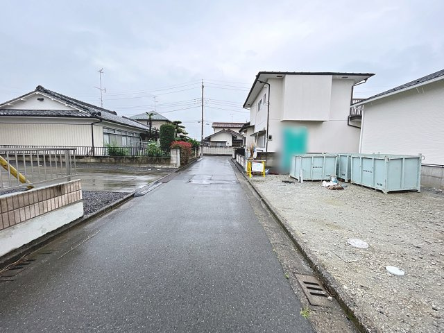 新築戸建・新築建売　太田市南ヶ丘町第2　尾島小学校・尾島中学校の前面道路含む現地写真