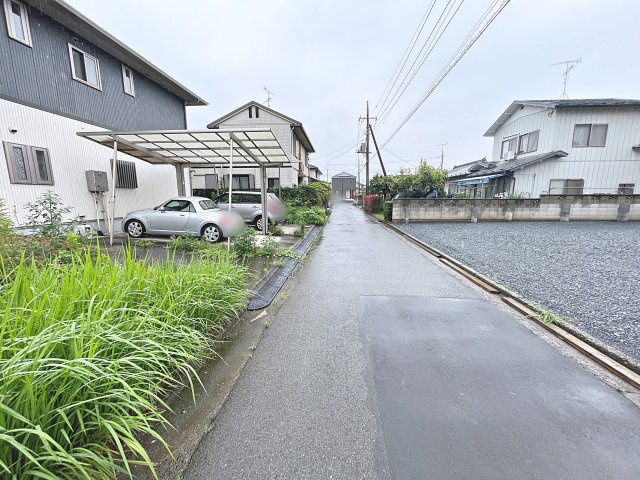 新築戸建・新築建売　太田市南ヶ丘町第2　尾島小学校・尾島中学校の前面道路含む現地写真