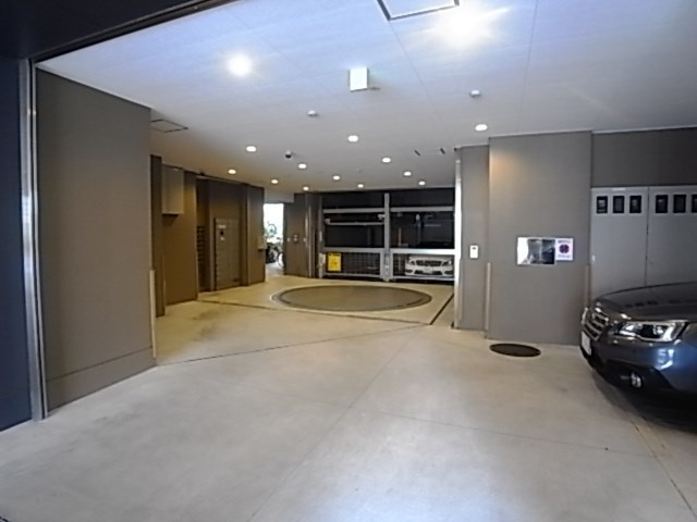 プレサンスロジェ甲子園口の外観