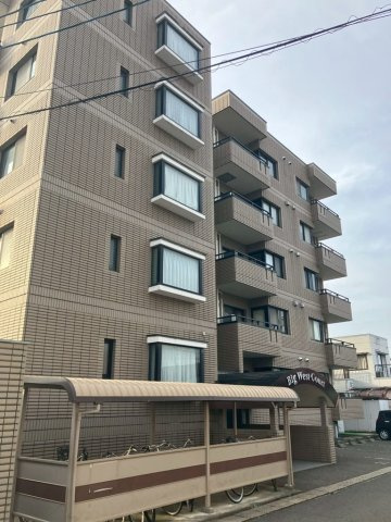 ビッグウエストコート敦賀