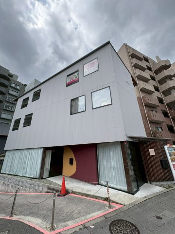 宝塚駅前BASE