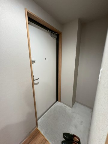 宝塚駅前BASEの玄関