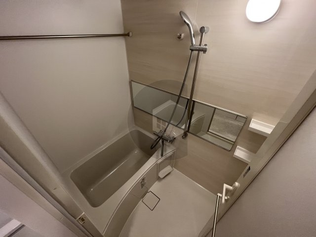 スプランディット高井田の浴室