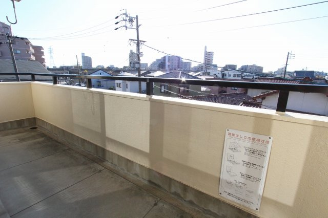 ハイツユーリーのバルコニー