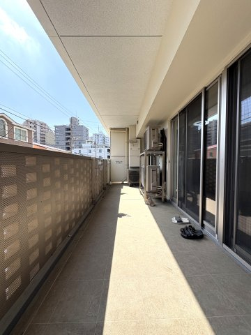SHONAN RESORT RESIDENCE — クリオ湘南江ノ島のバルコニー