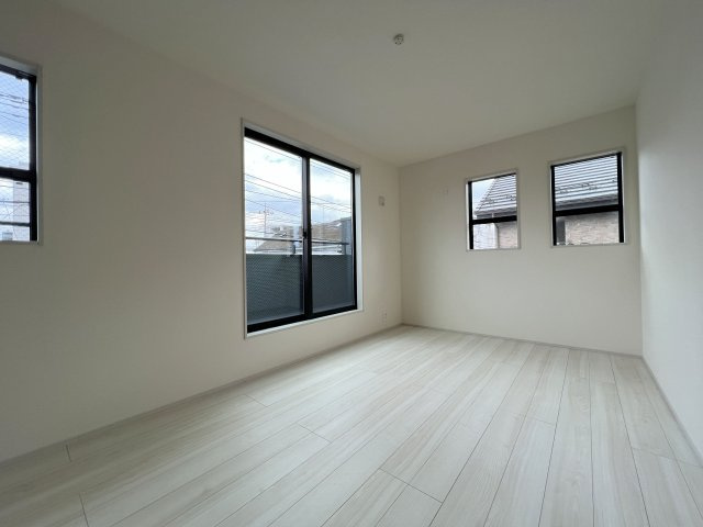 福生市熊川　新築戸建全1棟の洋室|【洋室3】広々7.5帖！