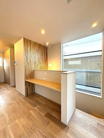 KUGENUMA COAST RESIDENCE — 鵠沼松が岡の邸の居間・リビング
