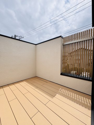 KUGENUMA COAST RESIDENCE — 鵠沼松が岡の邸の洋室