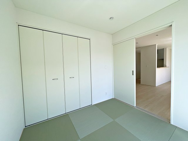 新築戸建・新築建売　郡山市島第3　大成小・第一中の和室|リビングのすぐ隣にあるのでお子様のお昼寝や遊び場として最適！