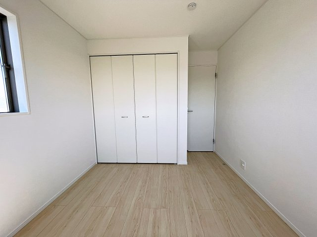 新築戸建・新築建売　郡山市島第3　大成小・第一中の洋室|全居室収納完備！