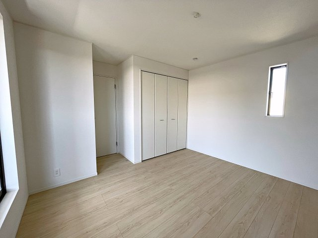新築戸建・新築建売　郡山市島第3　大成小・第一中の洋室|シンプルなので色々なテイストのインテリアも合いそうですね！