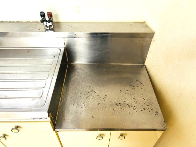ドルフ西岡本のキッチン