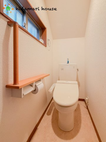 上尾市春日1丁目　中古戸建のトイレ