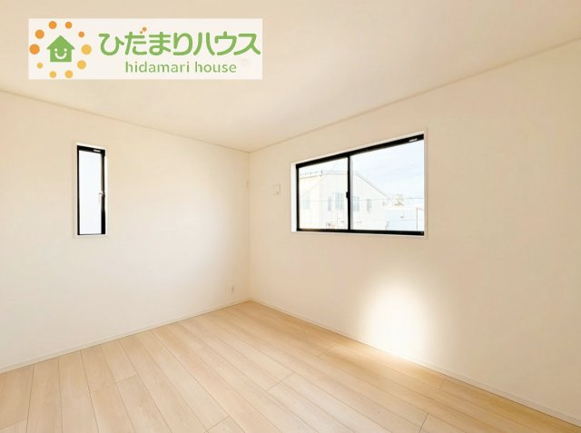 【洋室】 | 常総市水海道天満町第3　新築戸建　2号棟 | 木の温もりがやさしいフローリング