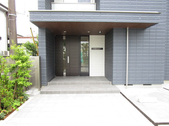 ルミエールドゥソレイユのエントランス