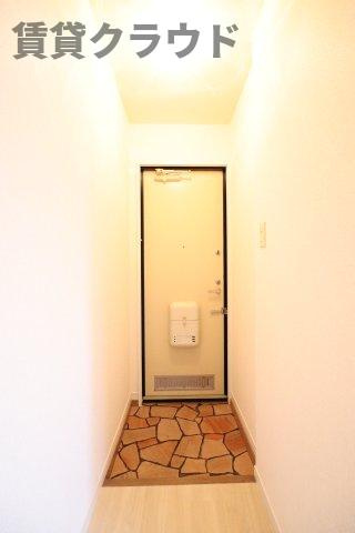 サンボナール　Ｊの玄関|玄関です