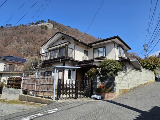 新諏訪2丁目中古住宅の外観