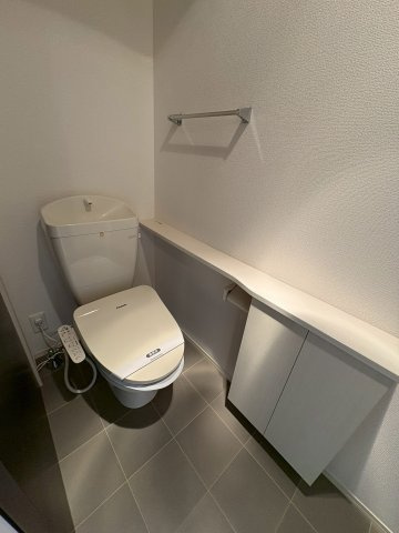 ドエル寿楽荘のトイレ|シンプルで使いやすいトイレです
