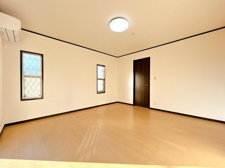 明石市北朝霧丘2丁目の洋室