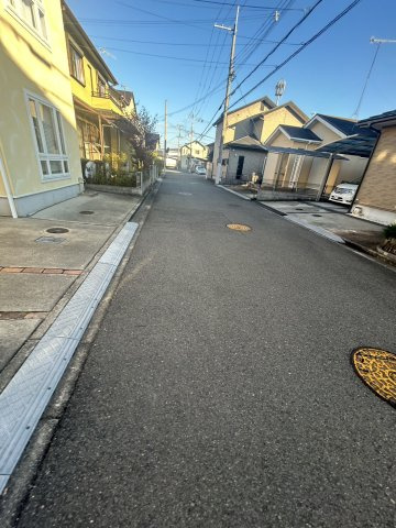 中古戸建　和歌山市楠本　1200万円の前面道路含む現地写真