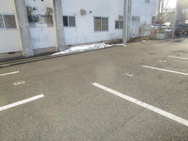 フォンテーヌ柏の駐車場
