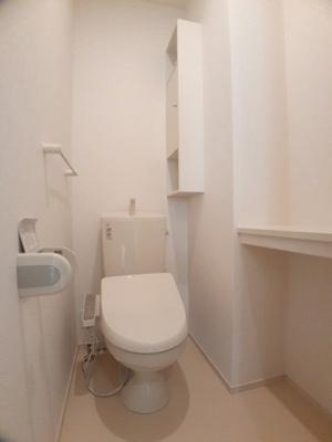 【トイレ】 | ベルファミーユ　Ⅰ | 落ち着いた色調のトイレです