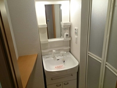 【洗面所】 | フォルトゥーナ　Ⅰ | 明るい洗面所です