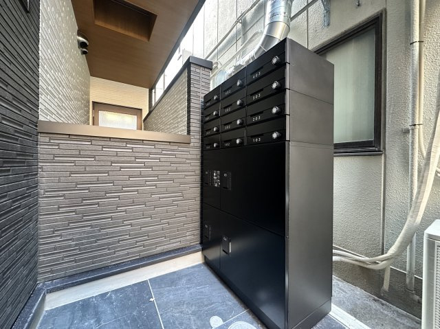 ロイヤルコートあびこのエントランス