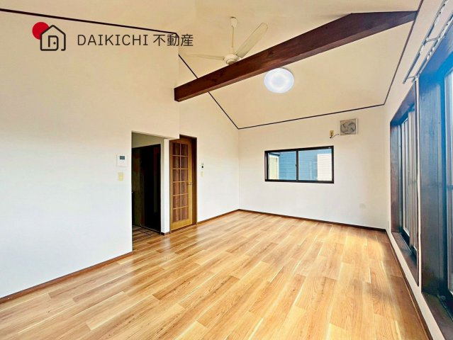 【居間・リビング】 | 東松山市大字野田　中古戸建　