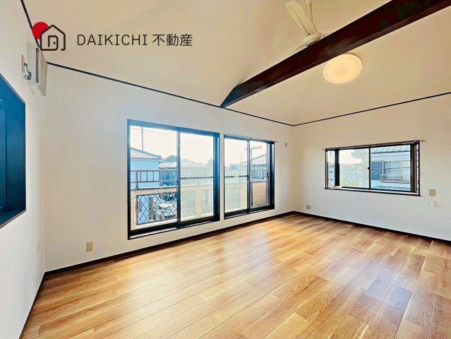 【居間・リビング】 | 東松山市大字野田　中古戸建　