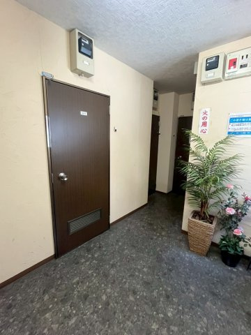 【エントランス】