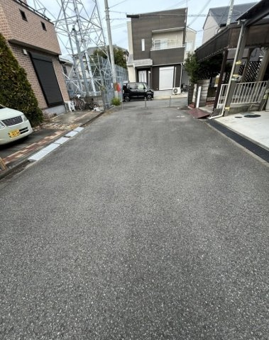 中古戸建　和歌山市有家の前面道路含む現地写真